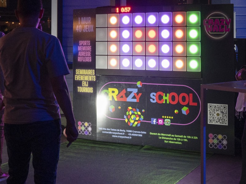 Animations Outdoor : Crazy School chez vous !