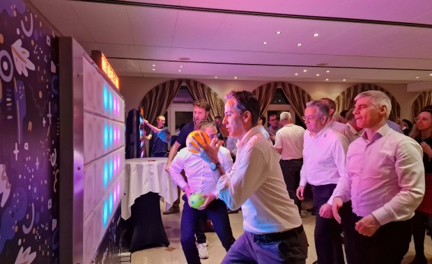 Activité d'entreprise, séminaire, teambuilding, cohésion d'équipe, afterwork, société